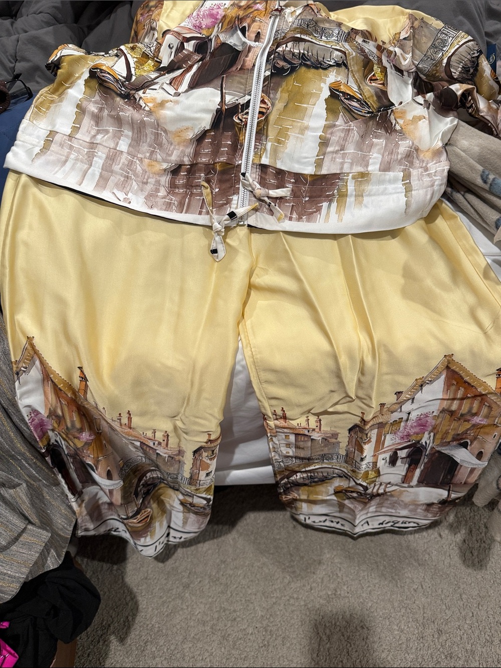 Scenic Venice Soft  Jacket and Pants Set in Pale Yellow